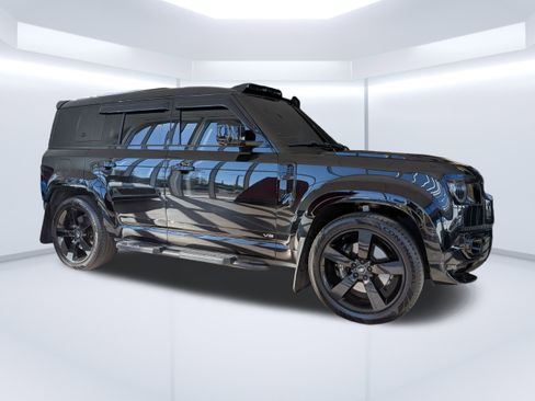 Used 2023 Land Rover Defender 110 V8 image 1