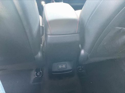 Used 2024 Kia Soul GT-Line w/ Option Group 020 FWD image 11