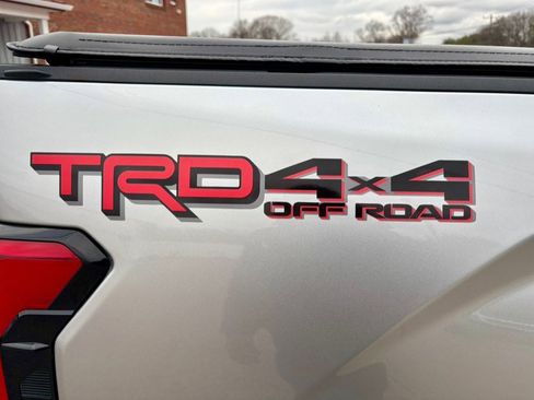 Used 2022 Toyota Tundra SR5 w/ TRD Off-Road Package image 30