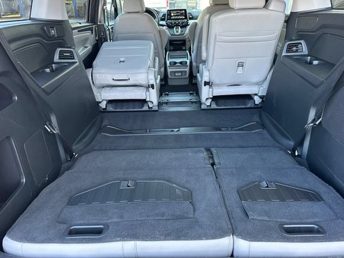 Used 2024 Honda Odyssey EX-L image 18