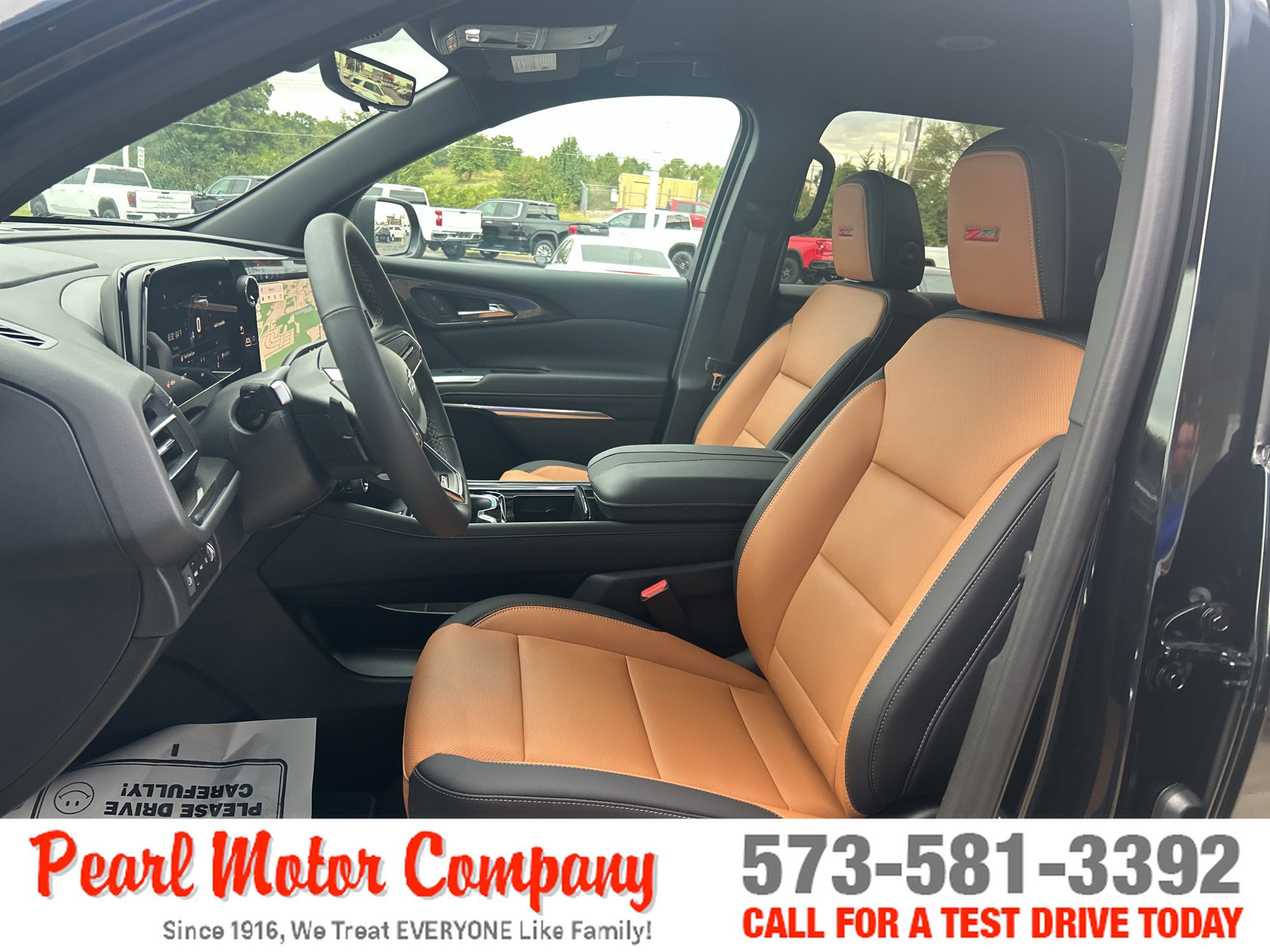 New 2027 Chevrolet Traverse Z71 w/ Driver Confidence Package AWD/4WD image 11