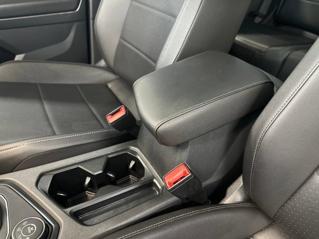 Used 2020 Volkswagen Tiguan SEL AWD/4WD image 31
