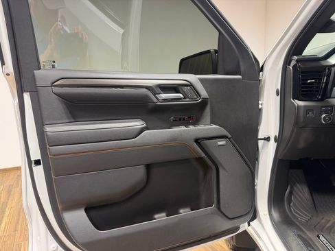 Used 2023 GMC Sierra 1500 AT4 w/ AT4 Preferred Package AWD/4WD image 30