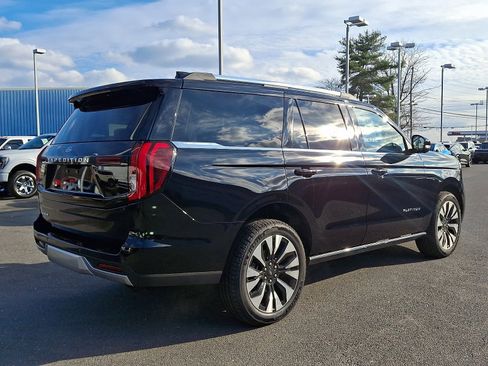 New 2025 Ford Expedition Platinum w/ Driver's Package image 7