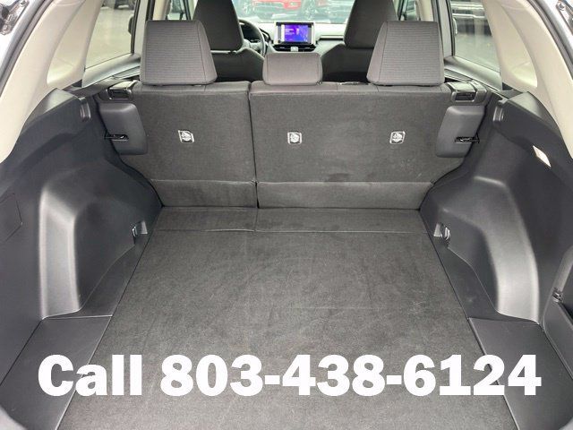 Used 2024 Toyota RAV4 LE AWD/4WD image 30