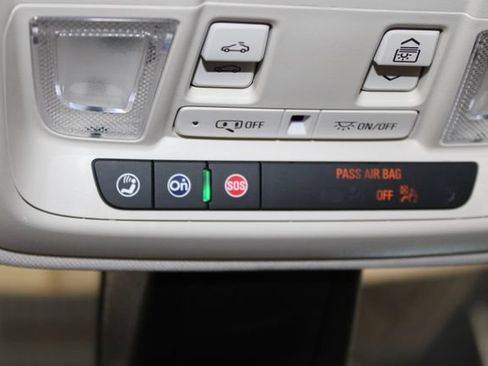 Certified 2024 Cadillac XT5 Premium Luxury AWD/4WD image 19