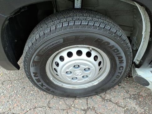 Used 2025 RAM ProMaster 2500 w/ U-Haul Equipment Group FWD image 9