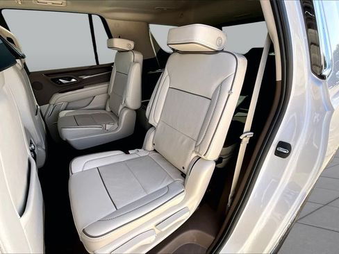 Used 2024 GMC Yukon Denali w/ Denali Reserve Package AWD/4WD image 21