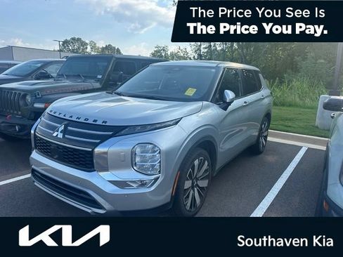 Used 2025 Mitsubishi Outlander SE AWD/4WD image 1