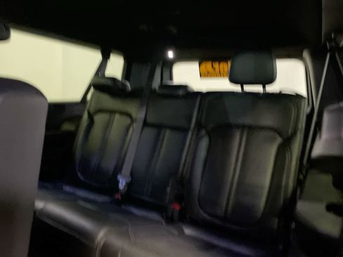 Used 2024 Jeep Wagoneer L Series III w/ Flexible Seating Group image 26