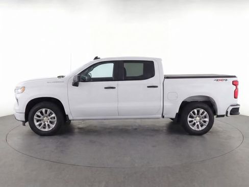 Used 2022 Chevrolet Silverado 1500 Custom AWD/4WD image 6