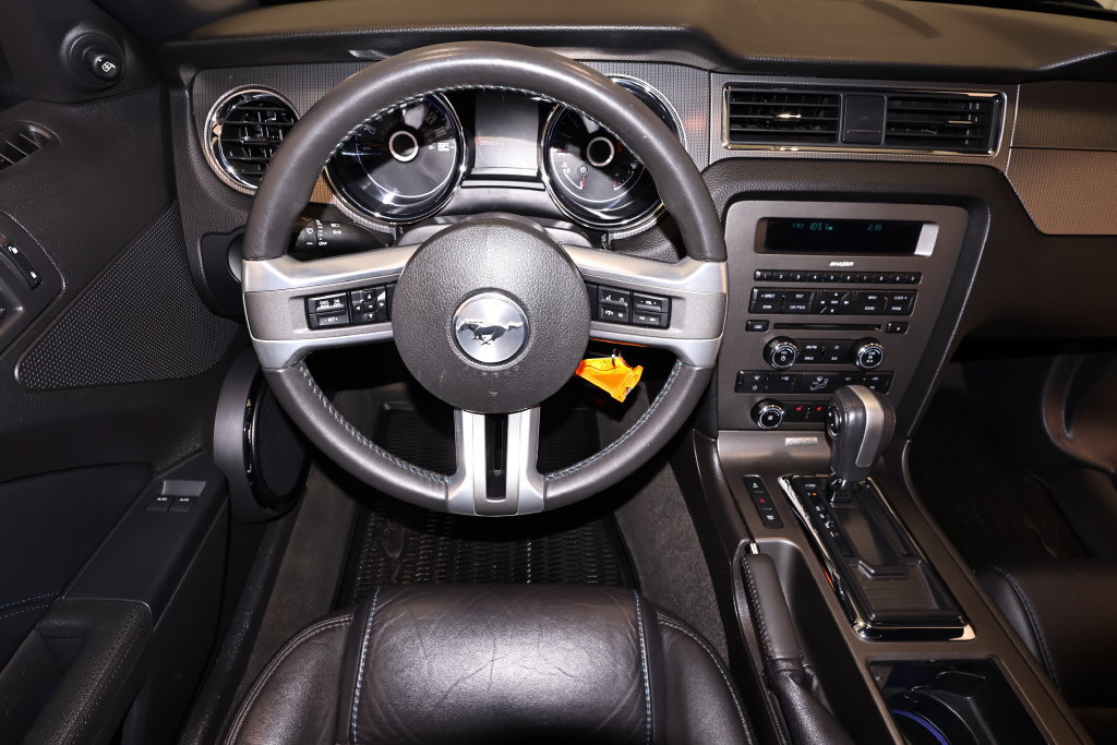 Used 2014 Ford Mustang GT Premium RWD image 22