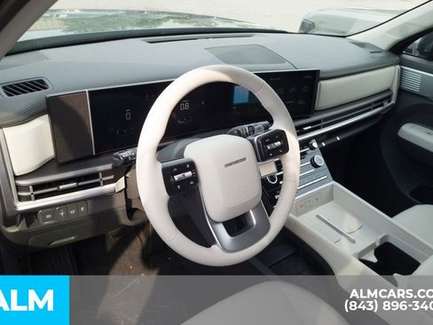 Used 2024 Hyundai Santa Fe SE image 7