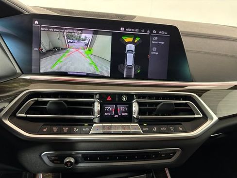 Used 2020 BMW X5 xDrive40i w/ M Sport Package AWD/4WD image 16