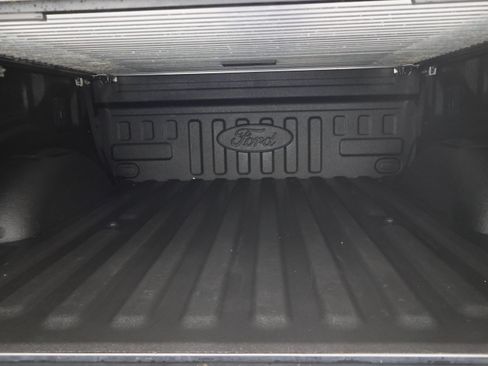 Used 2019 Ford F150 Raptor w/ Equipment Group 802A Luxury AWD/4WD image 5