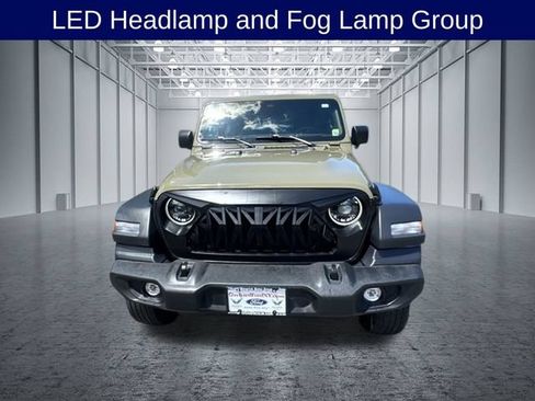 Used 2026 Jeep Wrangler Sport AWD/4WD image 4