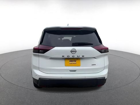 Used 2025 Nissan Rogue SV image 12