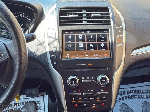Used 2018 Lincoln MKC Premiere image 18