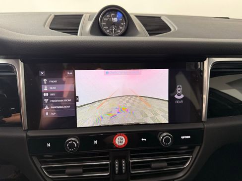 New 2025 Porsche Macan S image 33