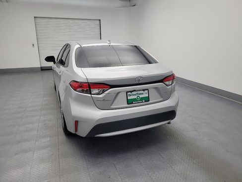 Used 2021 Toyota Corolla LE FWD image 6