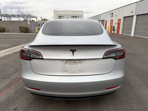Used 2018 Tesla Model 3 Long Range image 6
