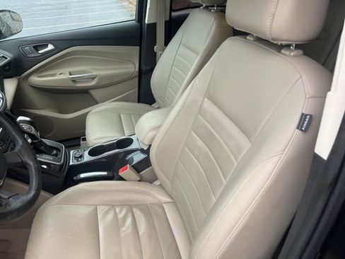 Used 2014 Ford Escape Titanium image 6