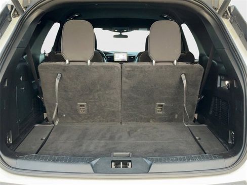 Used 2020 Ford Explorer XLT image 17