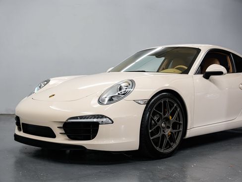 Used 2012 Porsche 911 Carrera S RWD image 29