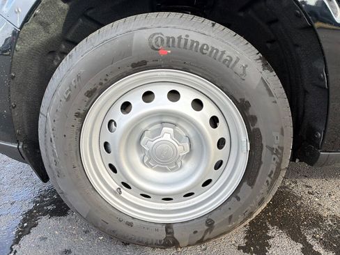 New 2025 Ford Maverick XL w/ 4K Tow Package image 25