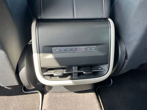 Used 2024 Lincoln Nautilus Reserve image 24