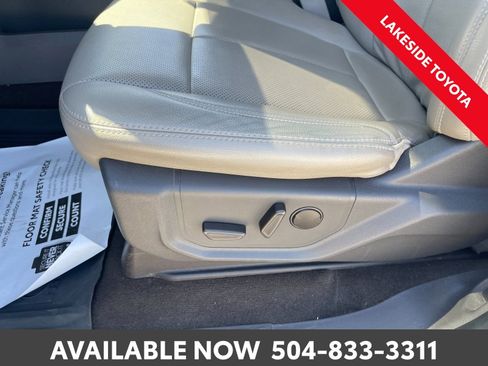 Used 2021 Ford Expedition XLT image 31