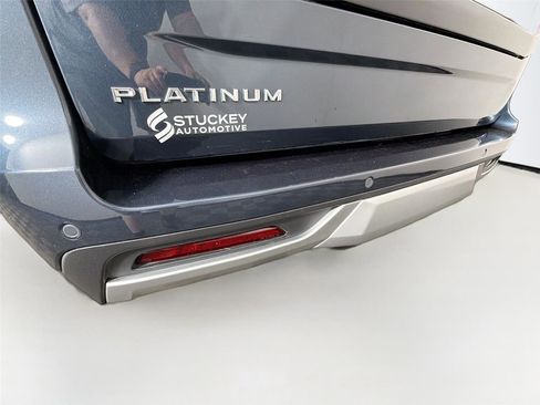 Used 2025 Ford Expedition Platinum w/ Driver's Package AWD/4WD image 43
