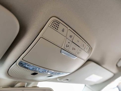 Used 2016 Mercedes-Benz C 300 4MATIC Sedan image 26