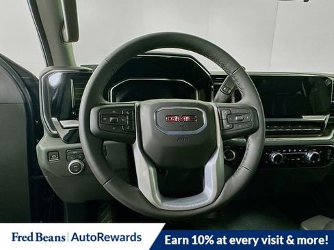 New 2026 GMC Sierra 1500 Elevation image 7