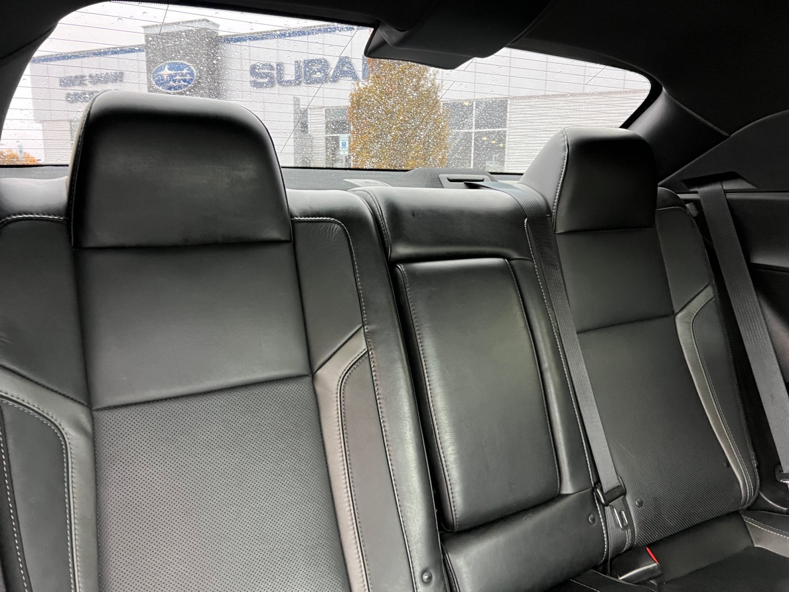 Used 2015 Dodge Challenger R/T Plus RWD image 18