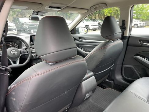 Used 2025 Nissan Altima 2.5 SR FWD image 25