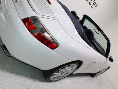 Used 2002 Porsche 911 Cabriolet image 16