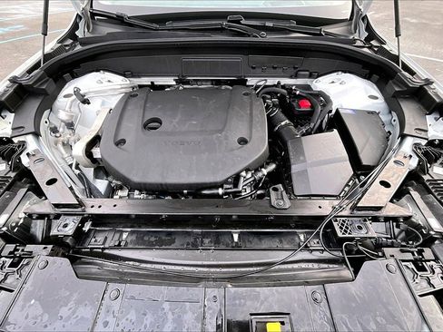 Certified 2023 Volvo XC60 B6 Ultimate w/ Climate Package image 30