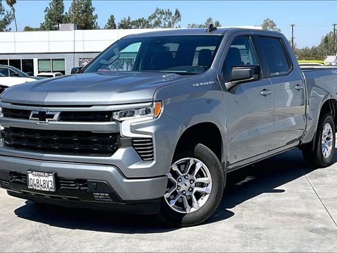 Used 2023 Chevrolet Silverado 1500 RST AWD/4WD image 2