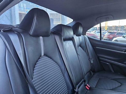 Used 2021 Toyota Camry SE image 13