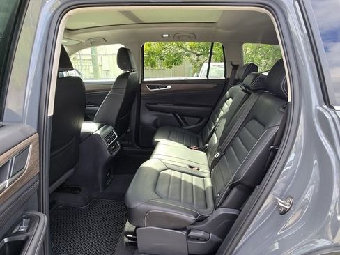 Certified 2025 Volkswagen Atlas SEL AWD/4WD image 15