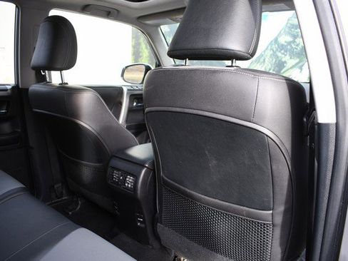 Used 2014 Toyota 4Runner SR5 Premium image 28