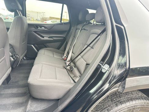 Used 2025 Chevrolet Equinox LT image 37