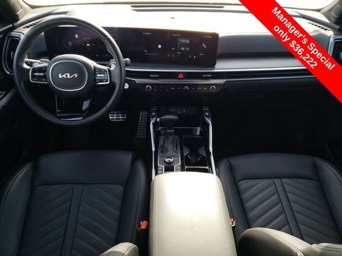 Used 2025 Kia Sorento SX Prestige AWD/4WD image 10