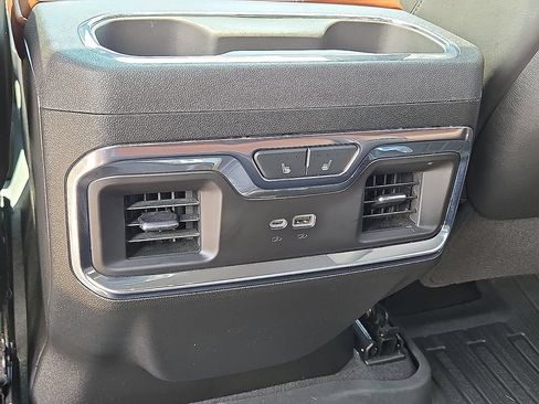 Used 2024 GMC Sierra 1500 Denali Ultimate AWD/4WD image 17