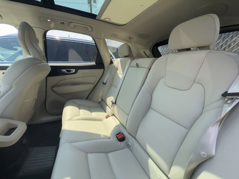 Certified 2024 Volvo XC60 T8 Plus w/ Climate Package image 23