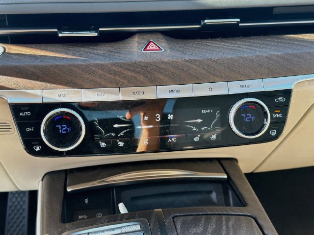 Used 2022 Genesis G80 2.5T w/ Prestige Package RWD image 16