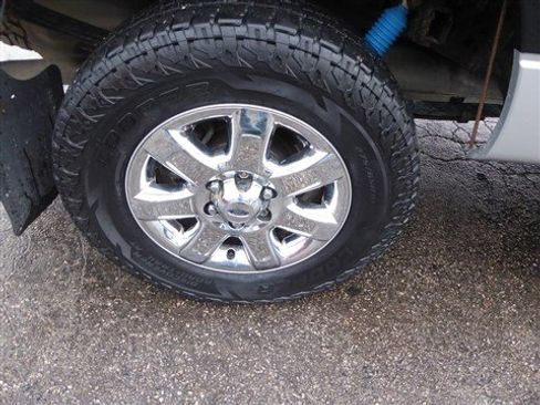 Used 2014 Ford F150 XLT w/ XLT Chrome Package image 19