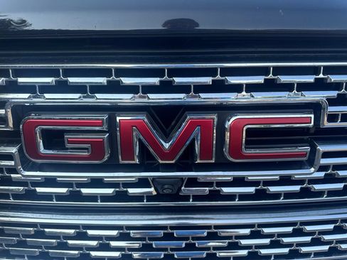 Used 2021 GMC Sierra 2500 Denali w/ Denali Ultimate Package AWD/4WD image 26