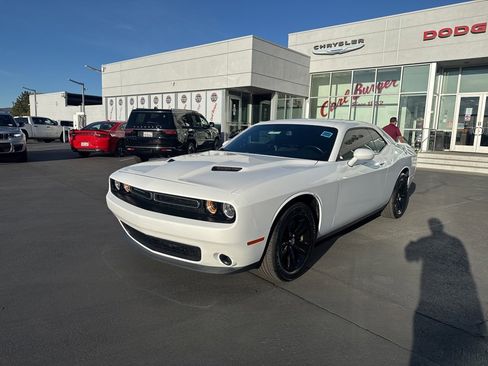 Certified 2021 Dodge Challenger SXT image 3